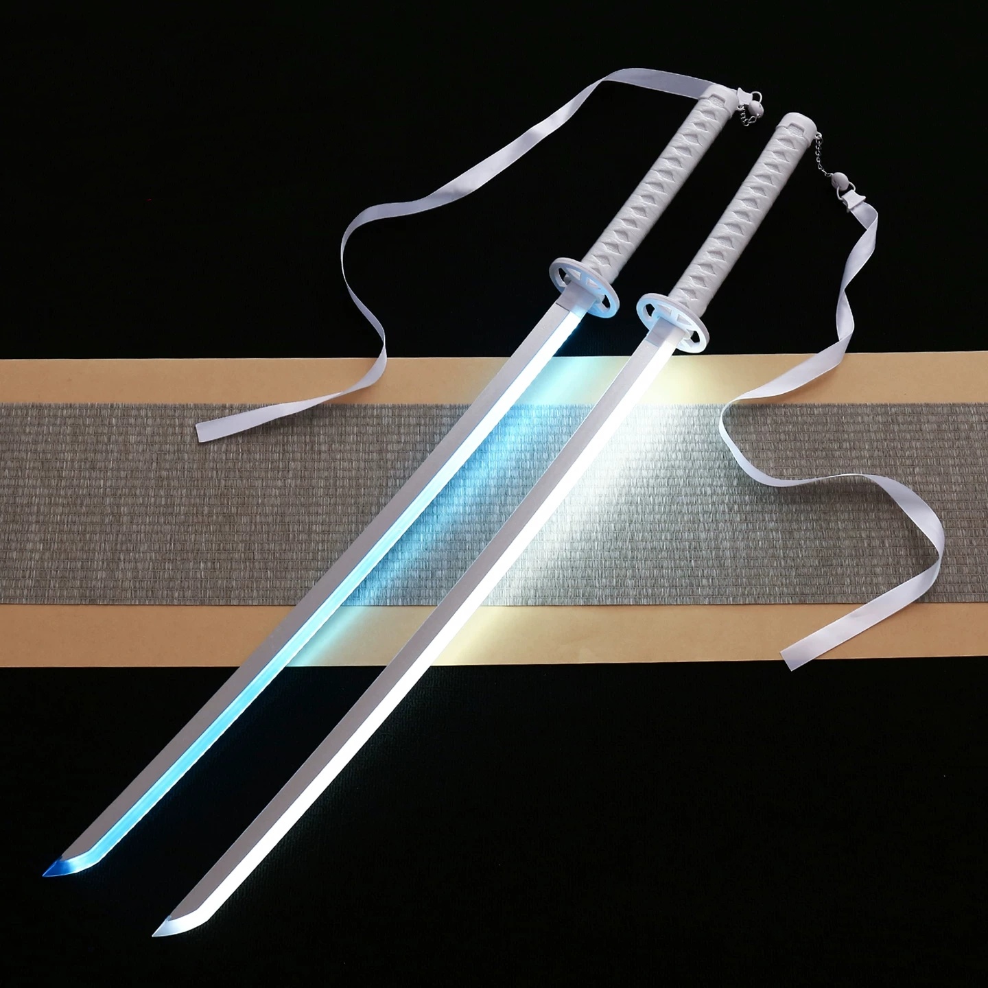 40inch Glow Bleach Katana Led  - Cosplay Prop Katana บทวิจารณ์และราคา