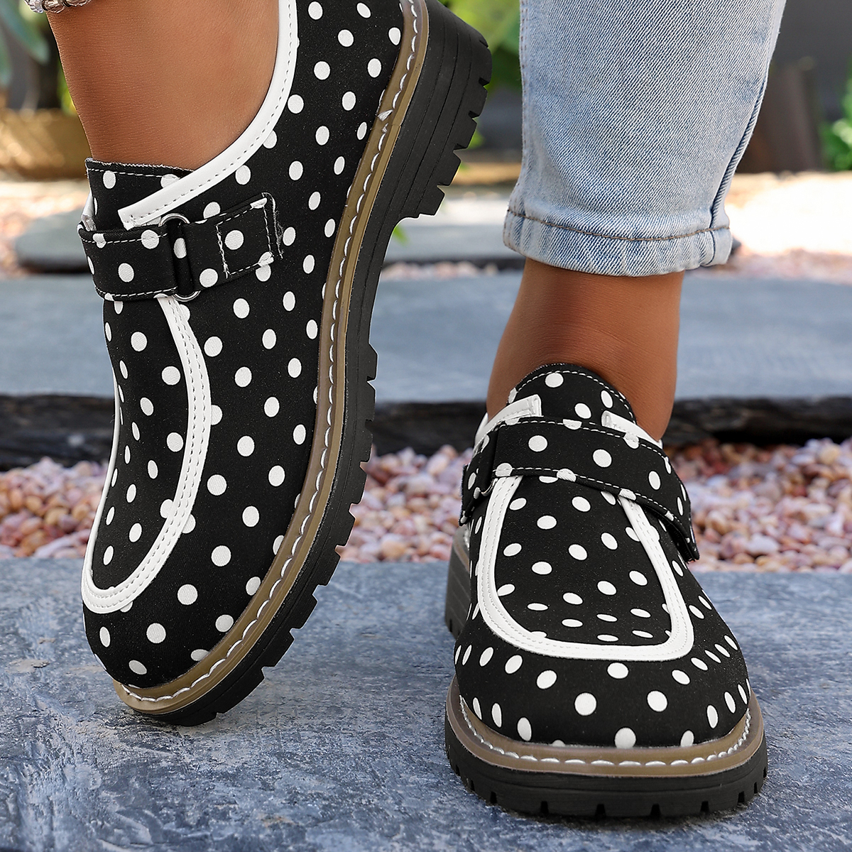 Women's Large Size Fashionable - Velcro Hook Loop บทวิจารณ์และราคา